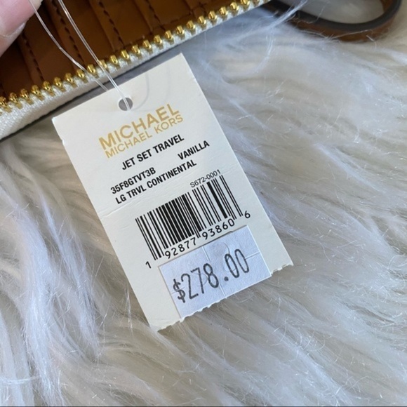 New Michael Kors jet set travel large continental wallet - Picture 7 of 8